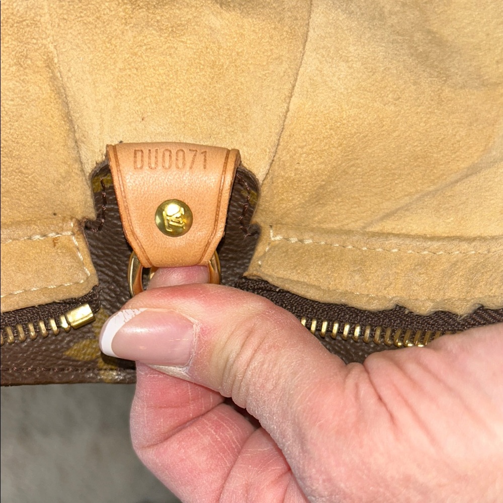 Louis Vuitton Dark Brown Monogram Looping Bag - Picture 10 of 16